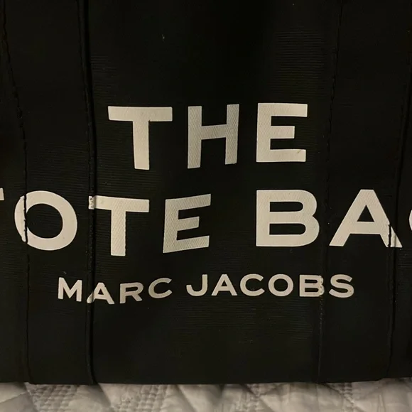 Marc Jacobs Black and White Tote - Picture 2 of 4